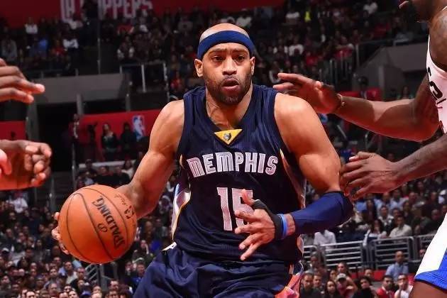 明泰山的边 明泰山的边